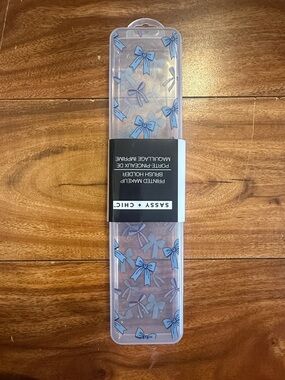 Sassy + Chic Printed Makeup Brush Holder - Blue Bow Design